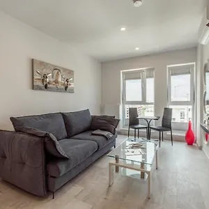 Fancy Penthouse With Lakeview W10 , Bucharest Romania